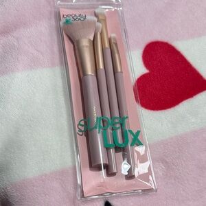 beauty360 Super Lux Pink Makeup Brush Set - 4 Piece